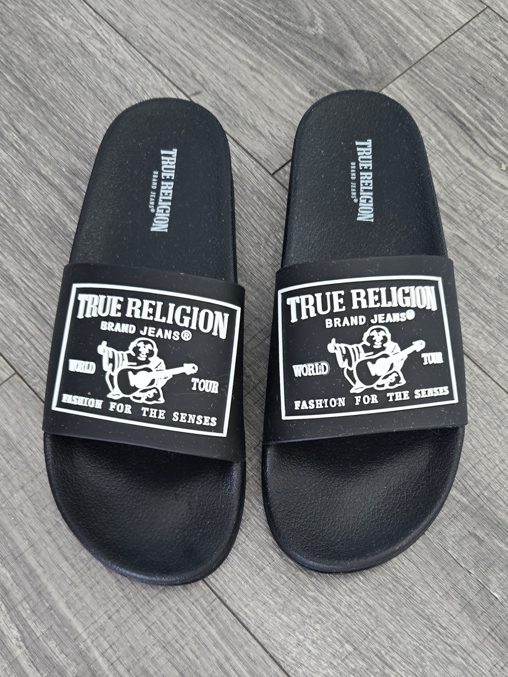 True Religion Men’s World Tour Logo Slide Sandals Black White Size 9 NWOT